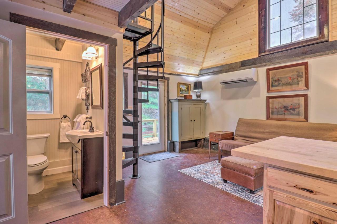 Rustic Hendersonville Farm Studio With Private Deck Exterior foto